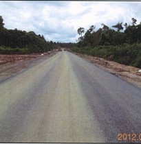 Completed section of Geocrete roadbase