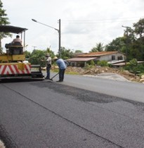 Laying of asphalt